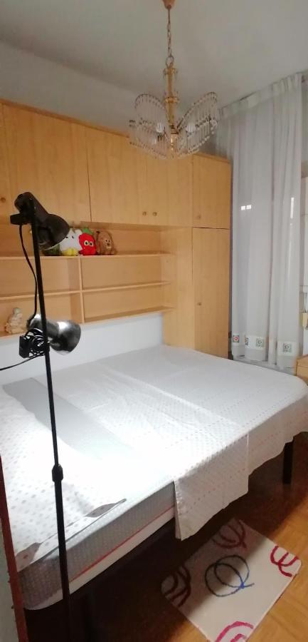 Mary'S Rooms Low Cost Valencia Buitenkant foto